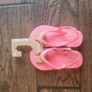 NWT OLD NAVY flip flops